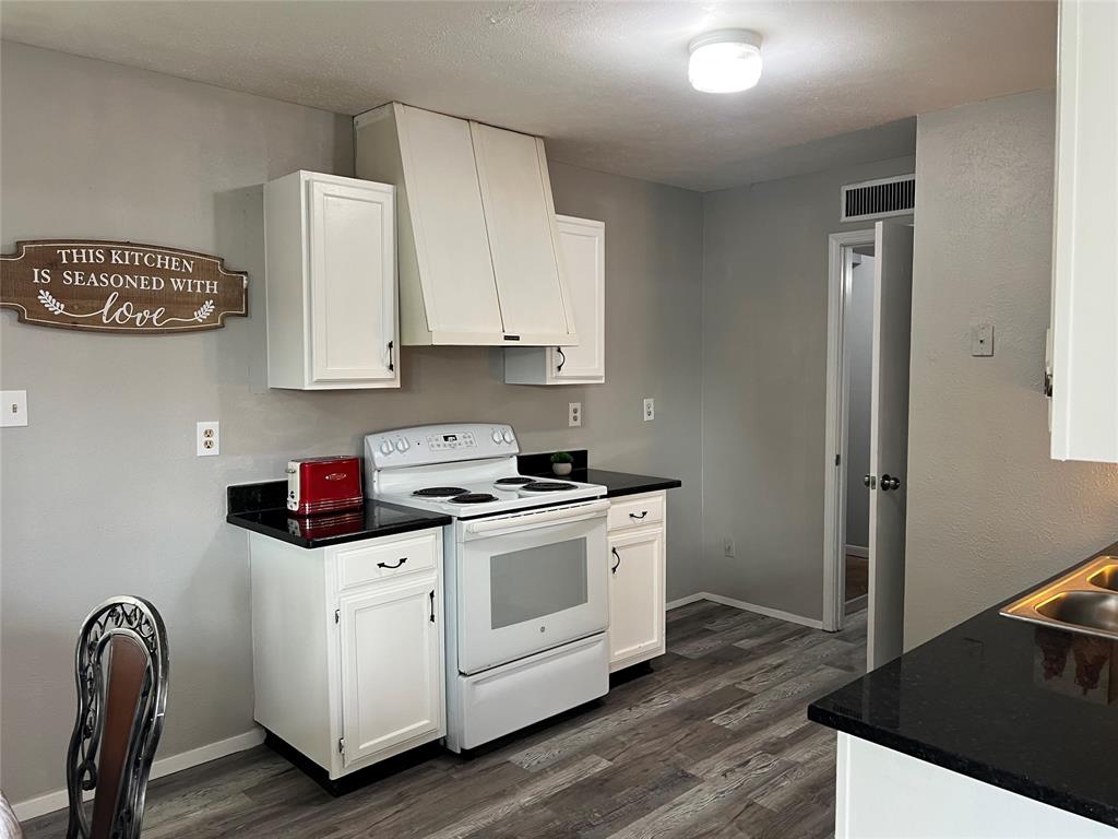 Parkwood East - Residential