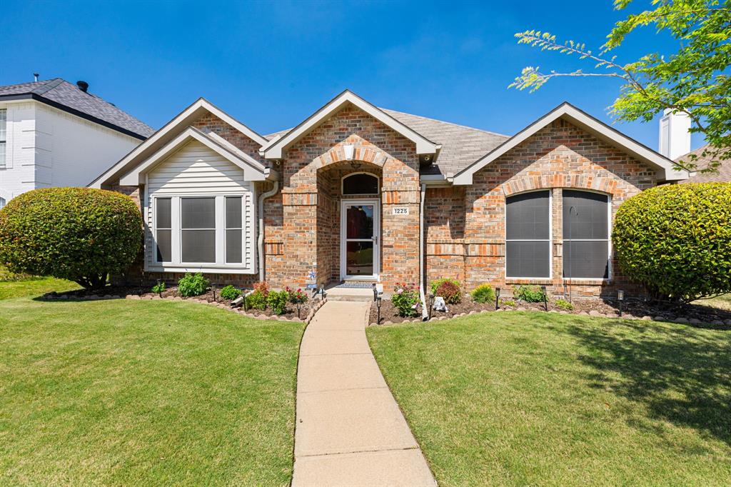 1225 Whitehorse Drive