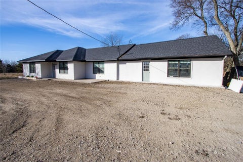 Photo of 1015 Fm 1566 E, Greenville, TX 75401 (MLS # 21137636)