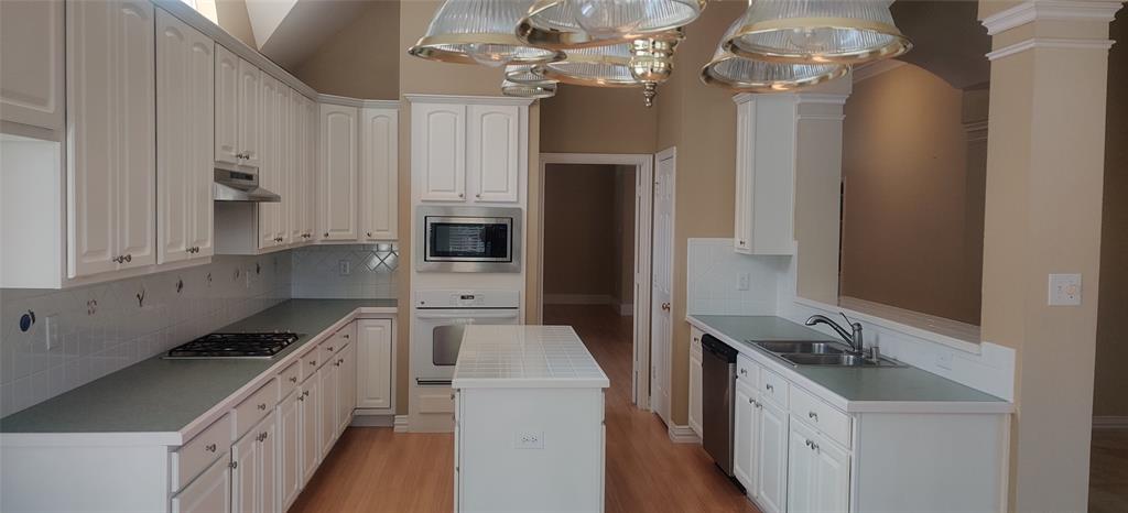 Wellington Of Flower Mound Ph - Residential Lease