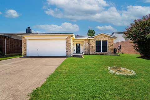 Photo of 8736 Trinity Vista Trail, Fort Worth, TX 76053 (MLS # 21345986)