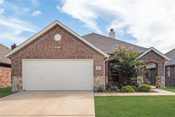 1711 WOOLEY WAY, SEAGOVILLE, TX 75159 - Image dadde2d7c6274e0bcc3a5b400cbe900b/553018578