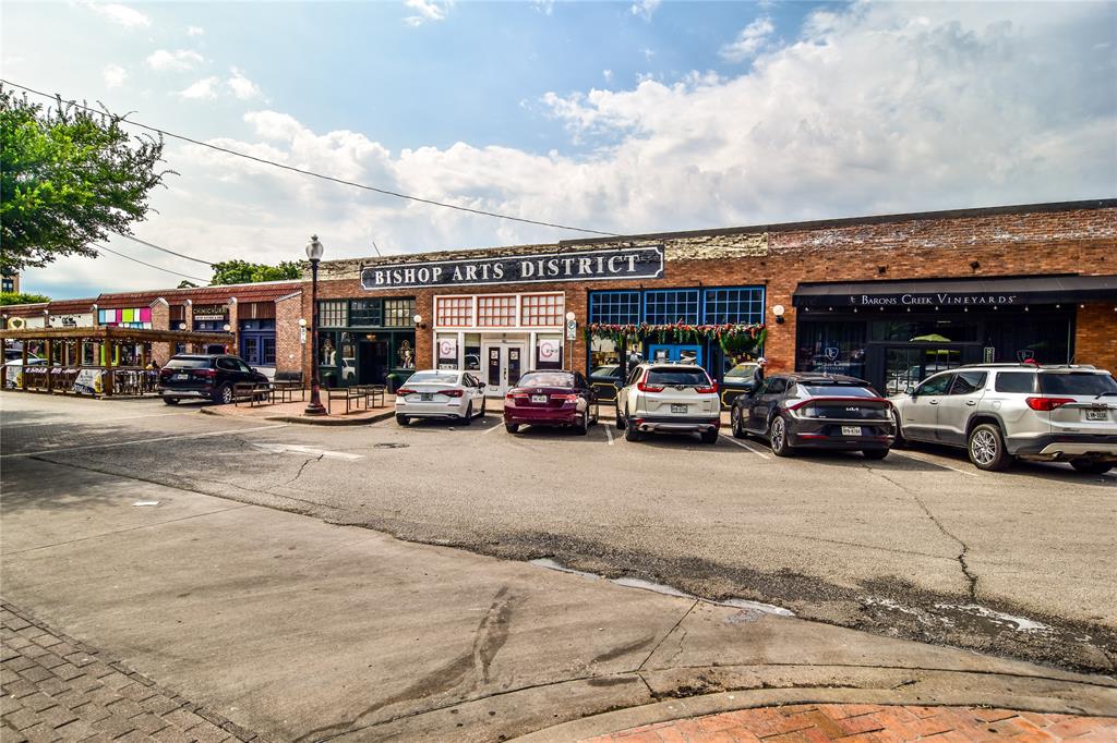 427 W 10th Street 803