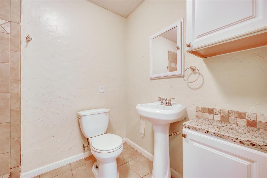 BYERS & MCCART - Residential Lease