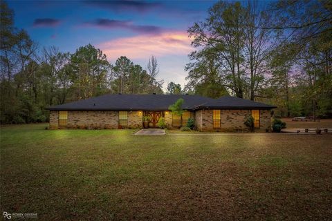 7027 Highway 80 Princeton LA 71067
