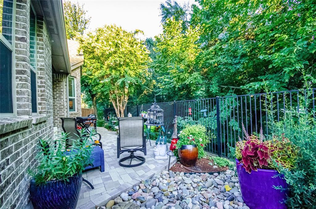 1863 Audubon Pond Way