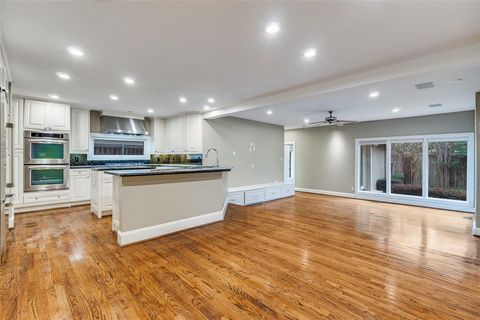 Tiny photo for 4525 Bordeaux Avenue, Highland Park, TX 75205 (MLS # 21147324)