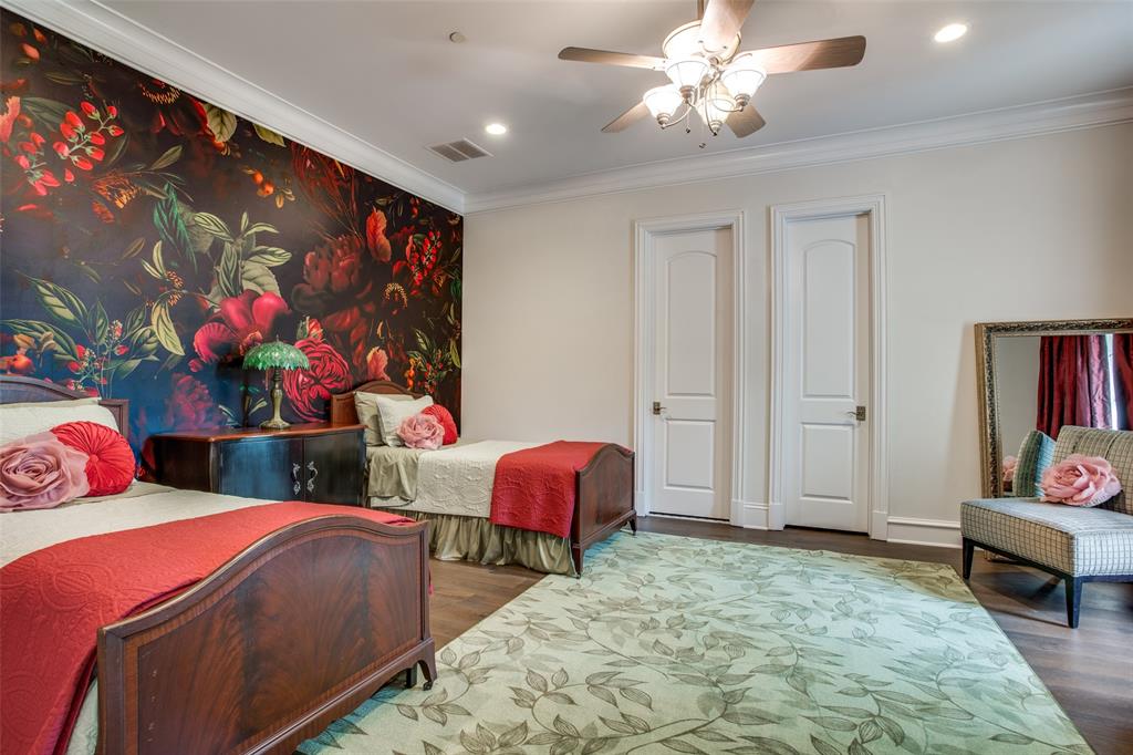 Venetian - Residential