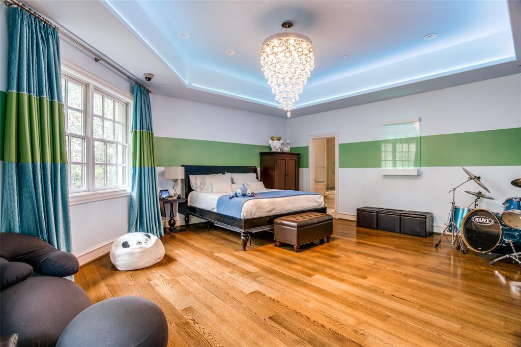 Venetian - Residential