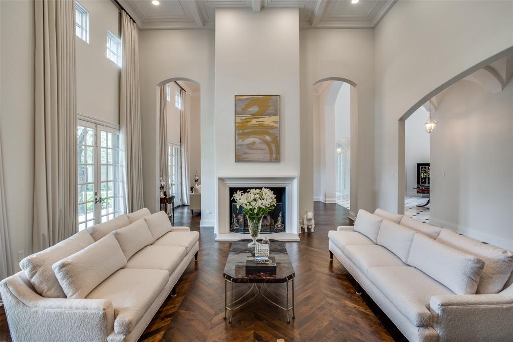 Venetian - Residential