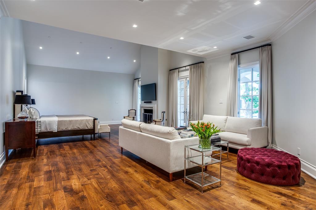 Venetian - Residential