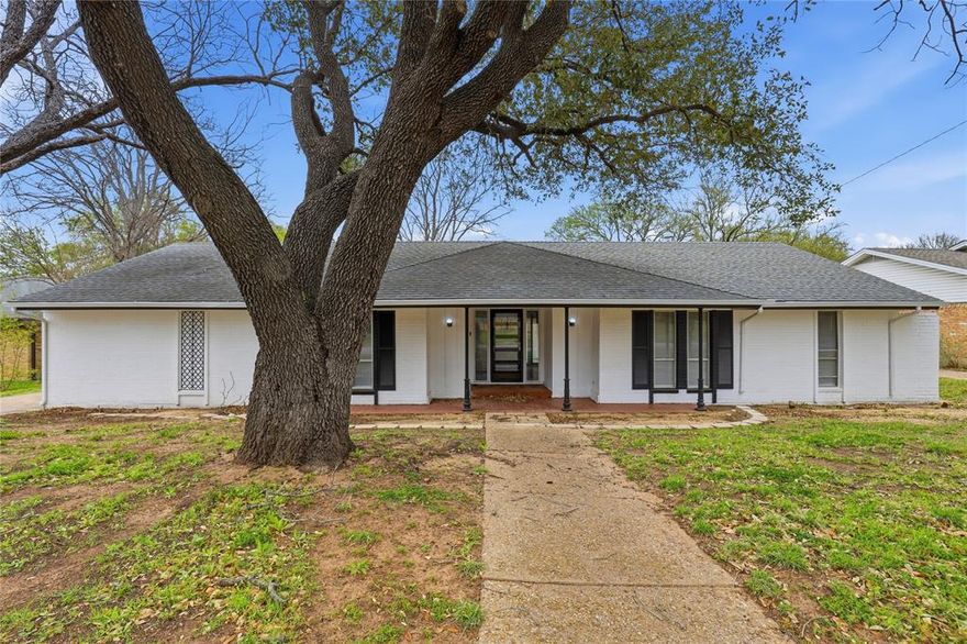 Welcome to your new home! Tucked away in White Lake Hills, this charming renovated home offers four bedrooms and three stylish bathrooms, perfect for families. You’ll love the direct back entry for easy vehicle access and the extra privacy, all while being close to shopping, entertainment, and great restaurants. The layout is bright and welcoming, with modern touches that make it feel cozy. Plus, the lovely outdoor space is just right for unwinding or hosting friends and family.