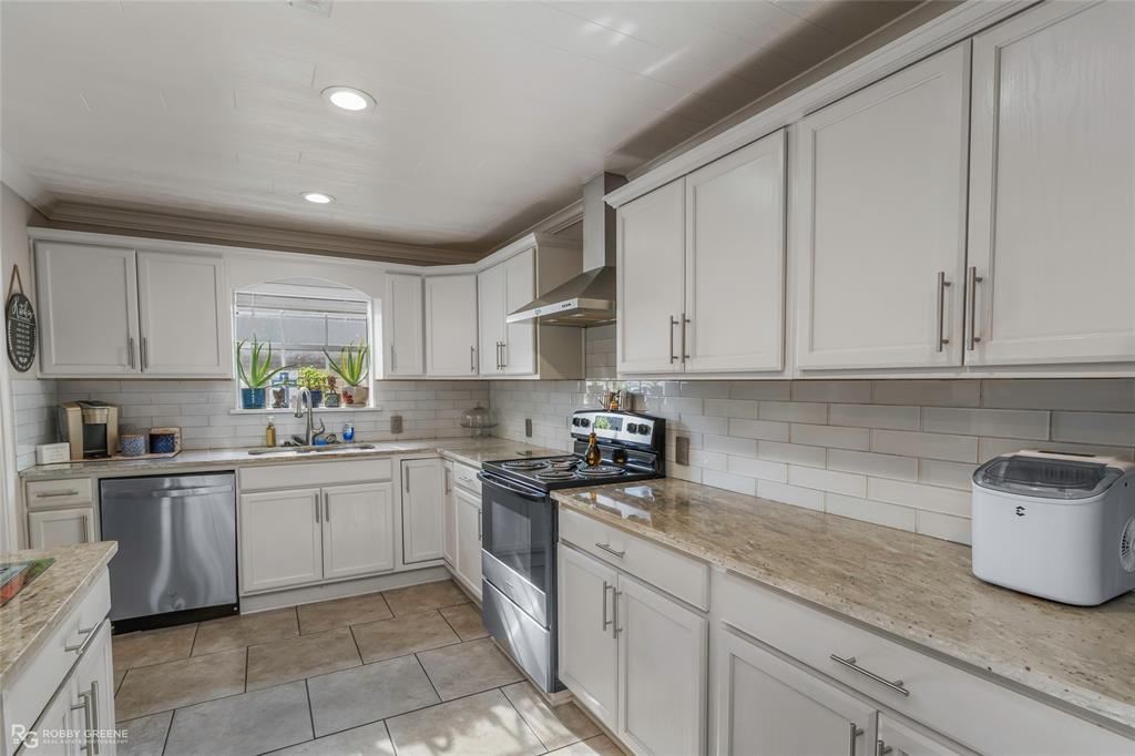 Country Place #3 - Residential