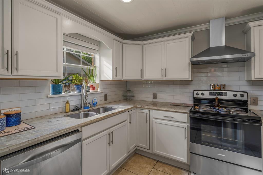 Country Place #3 - Residential