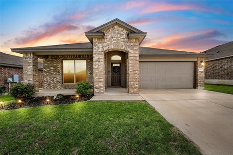 Photo of 3217 Beutel Road, Lorena, TX 76655 (MLS # 21402922)