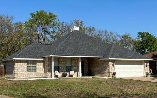 503 E KAUFMAN ST, MABANK, TX 75147 - Image daedbf448008ad1b8d0d12aa74a17eb2/1732046759
