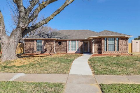 Photo of 7701 Cornell Drive, Rowlett, TX 75088 (MLS # 21312849)