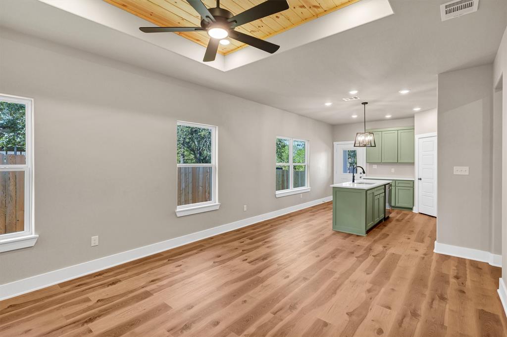 Western Hills Harbor - Residential