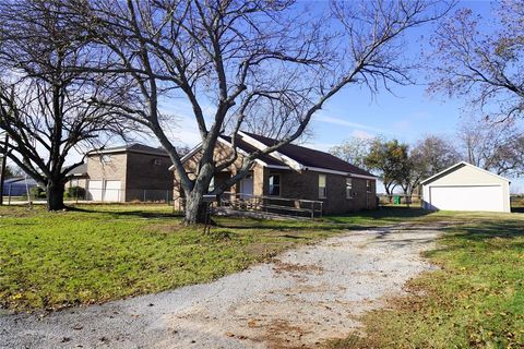 7498 State Highway 175 Montague TX 76251