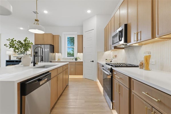406 HEARTH TER, ARGYLE, TX 76226 - Image daf4fbb3e45aa64c40756aff2b438da0/52386432