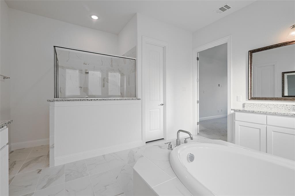 Heath Golf & Yacht Club - Residential