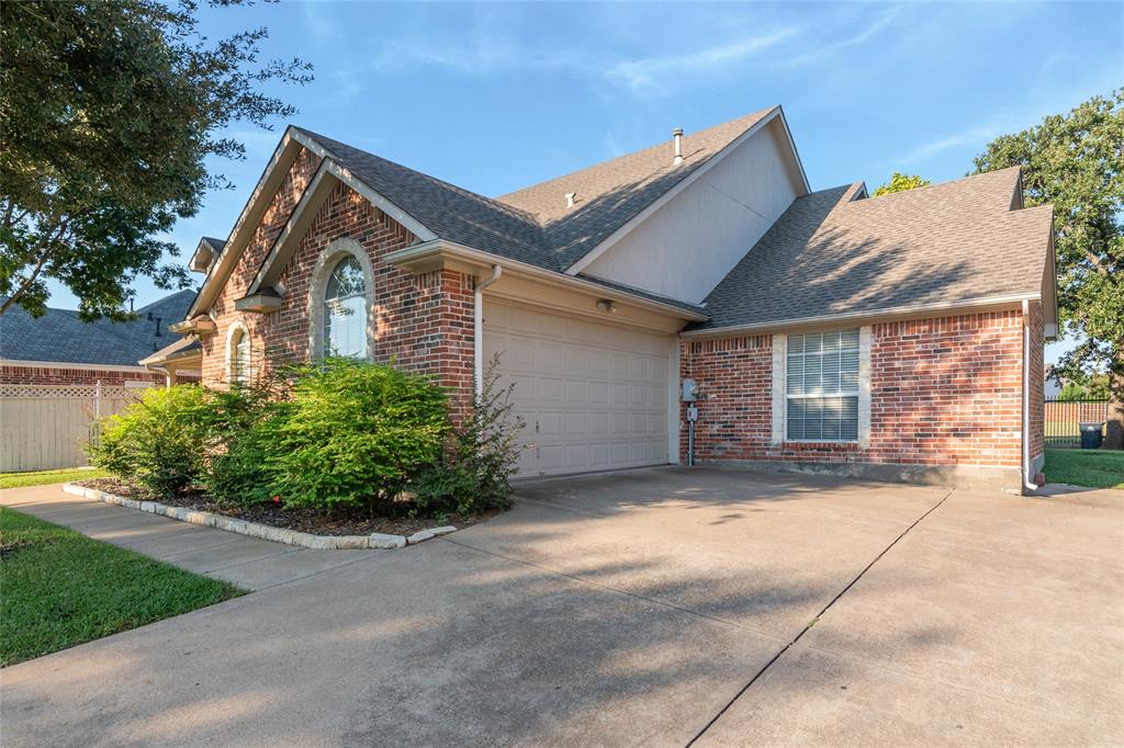 2415 Summer Court