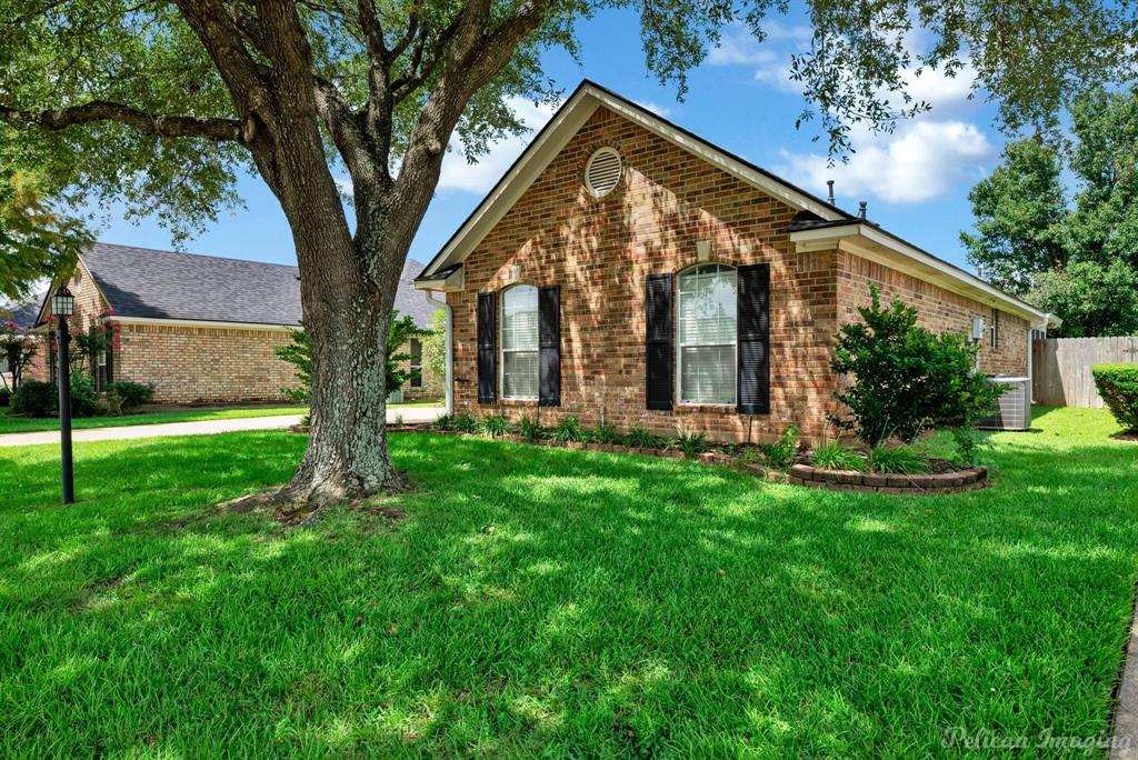2301 W Belle Haven Drive