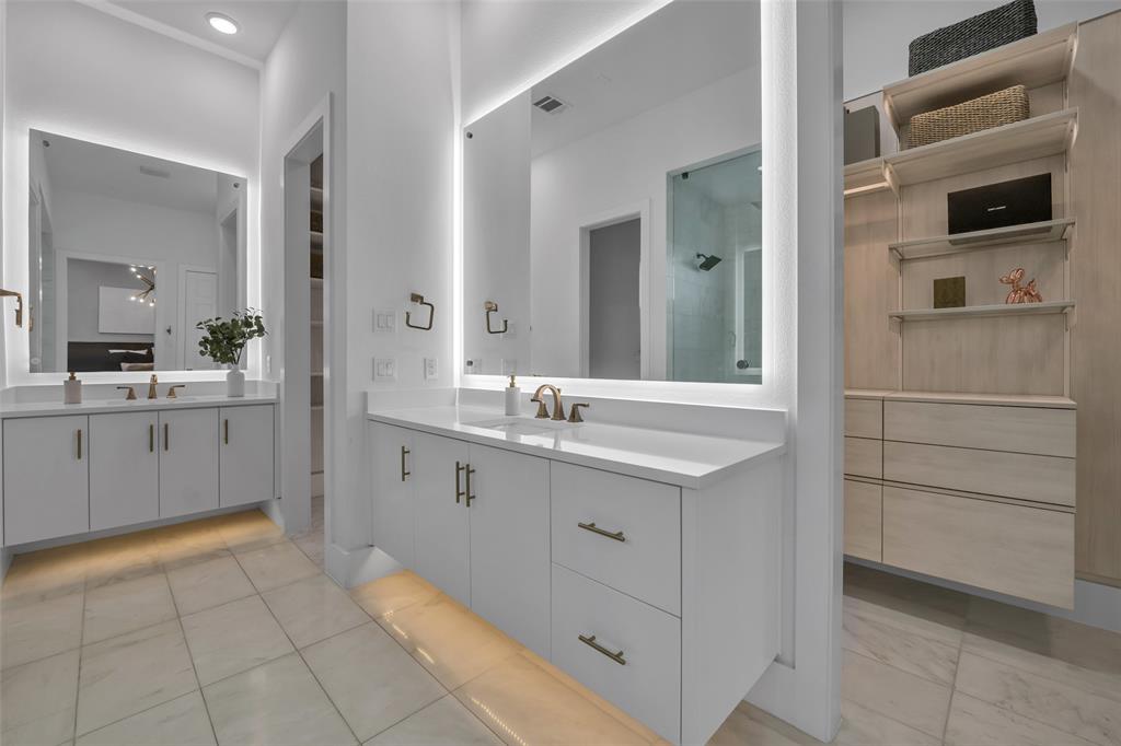 ICON AT LEGACY WEST ADDITION (CPL) BLK B, LOT 3 - Residential