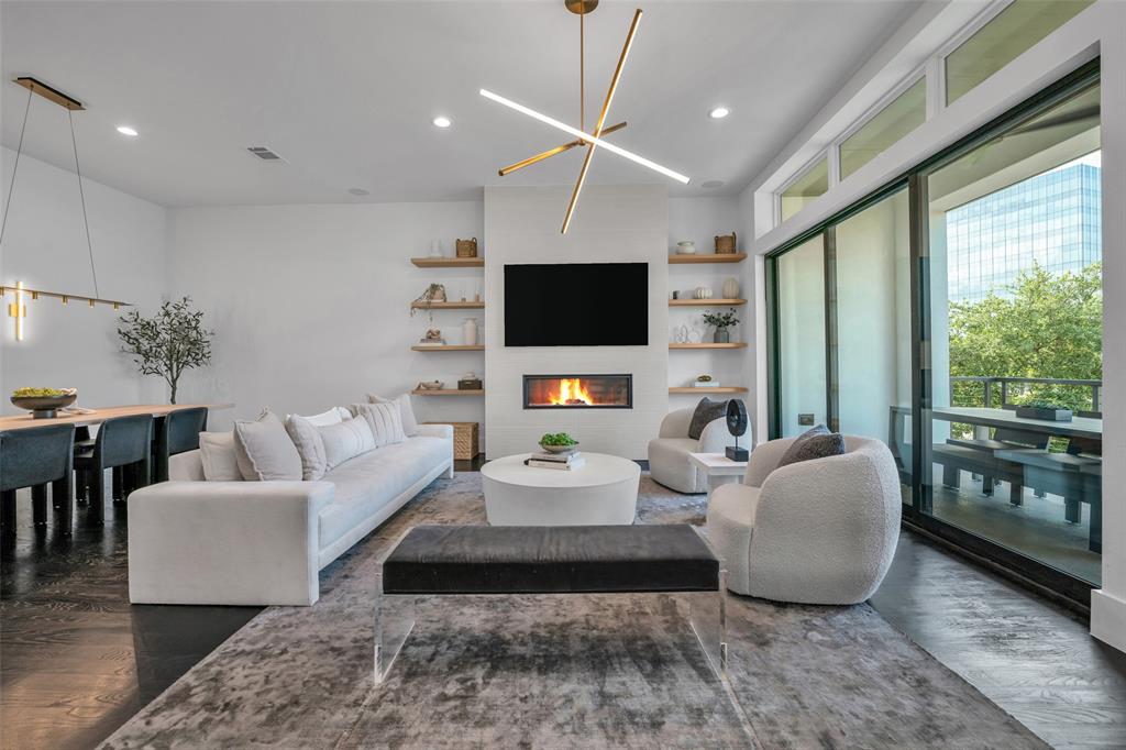 ICON AT LEGACY WEST ADDITION (CPL) BLK B, LOT 3 - Residential