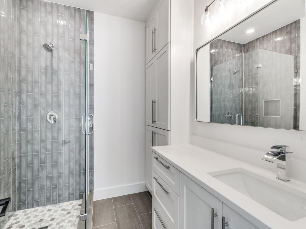 College Addition - Residential Lease