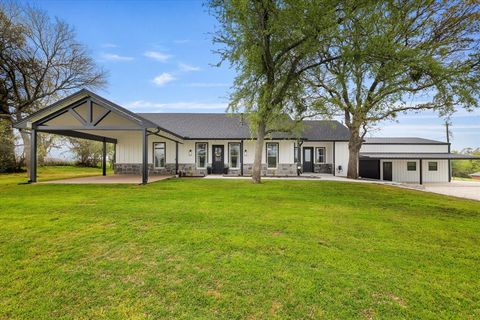 5480 New Hope Road Aubrey TX 76227