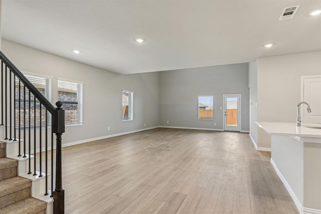 Lakehaven - Residential