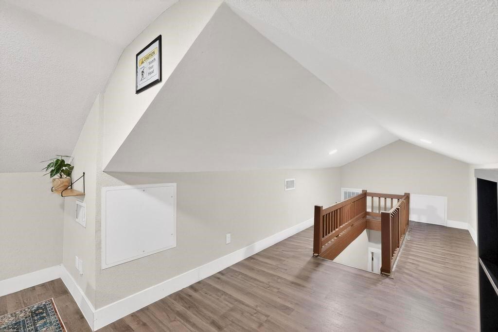 Dallas Land & Loan 03 - Residential