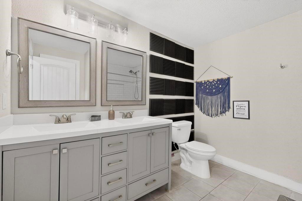 Dallas Land & Loan 03 - Residential