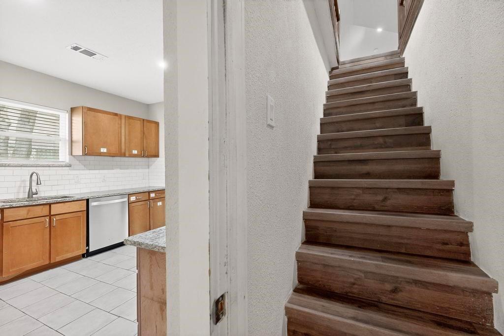 Dallas Land & Loan 03 - Residential