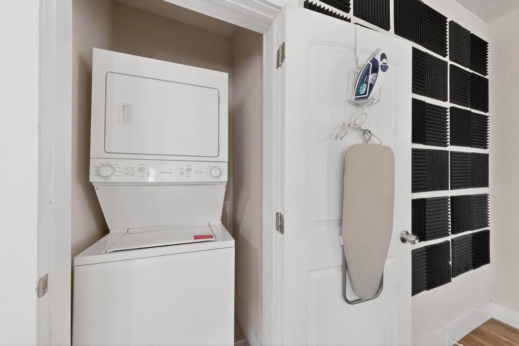 Dallas Land & Loan 03 - Residential