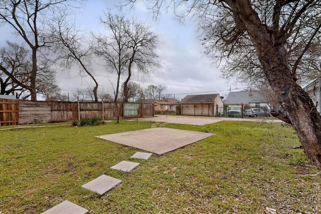 Dallas Land & Loan 03 - Residential