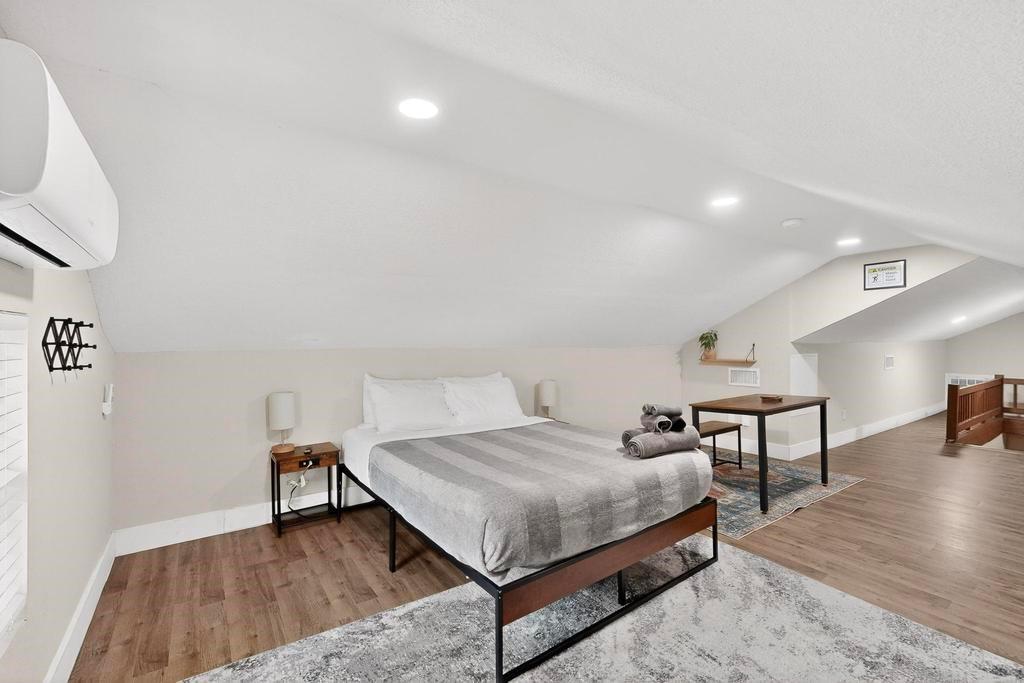 Dallas Land & Loan 03 - Residential