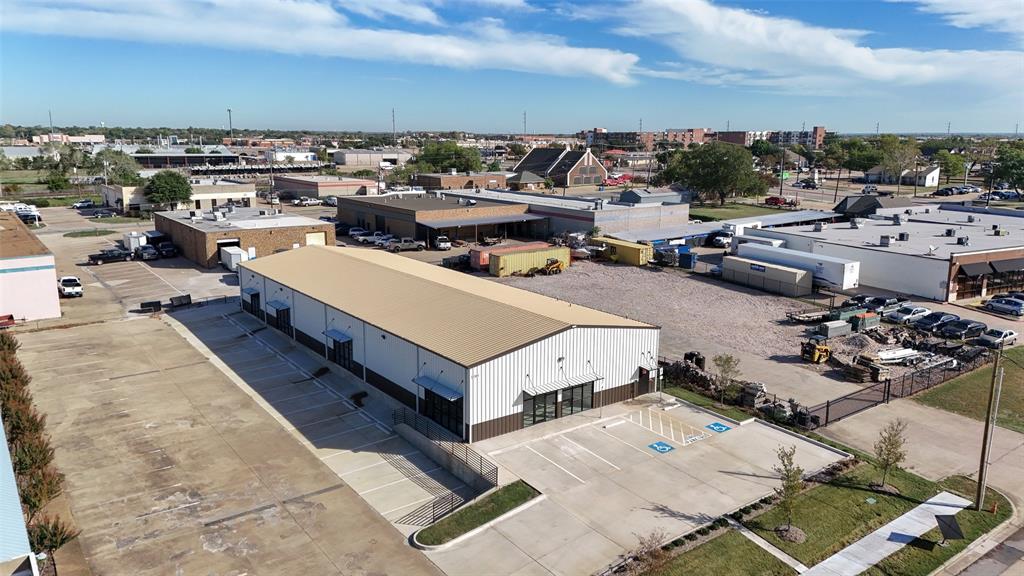 Toler Bus Park 02 - Commercial Sale