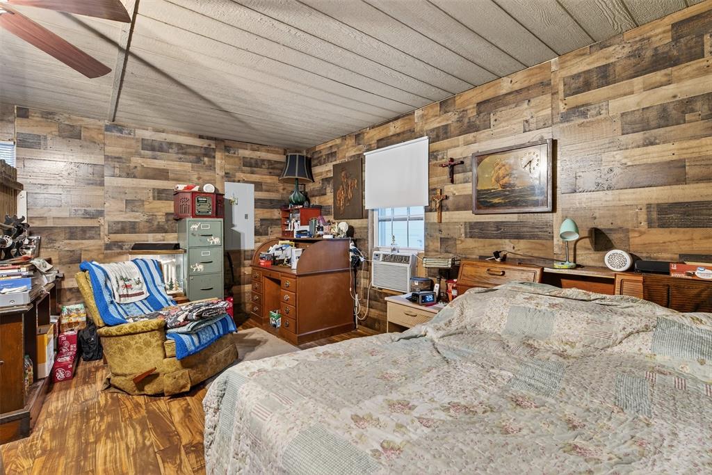 Blue Water Oaks - Residential