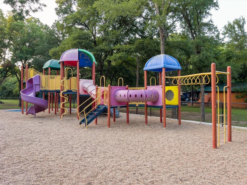 Blue Water Oaks - Residential