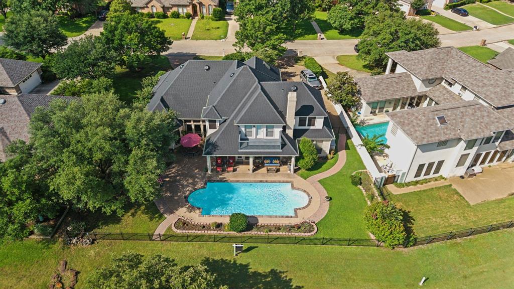 10 Fair Green Drive