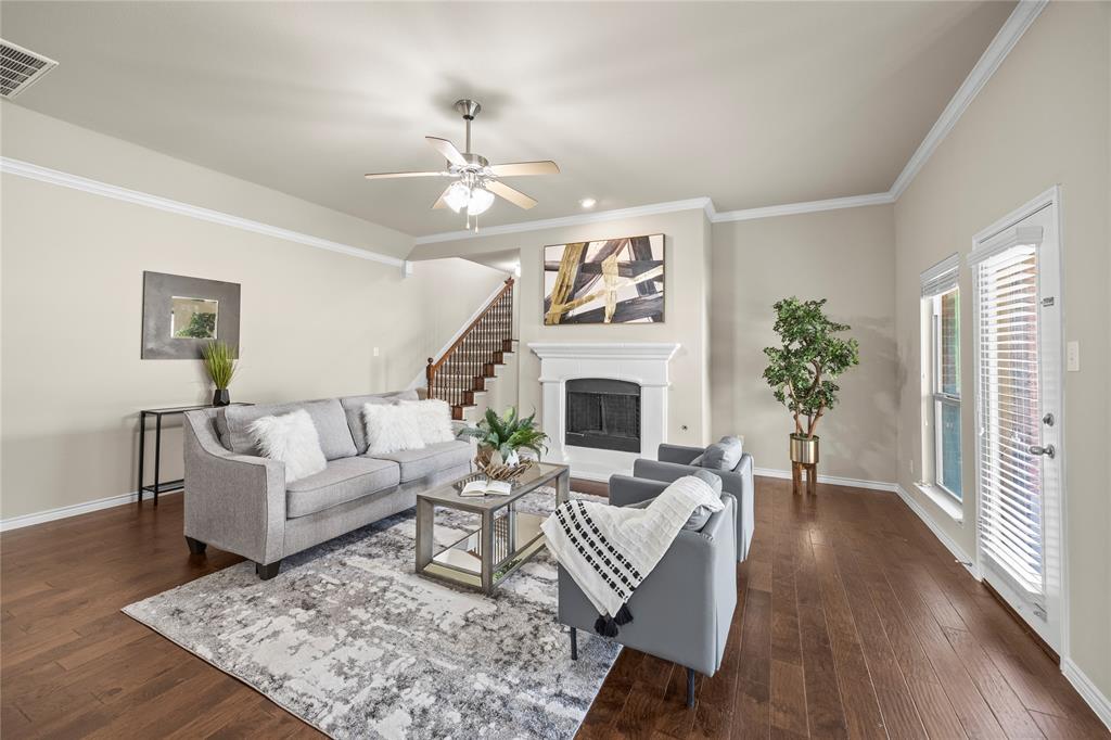 1825 Sanderlain Lane