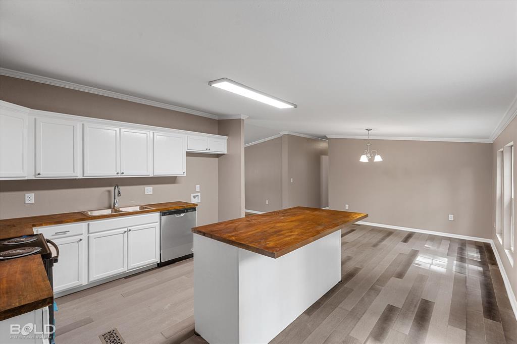 Keithville, Louisiana 71047, United States, 4 Bedrooms Bedrooms, ,2 BathroomsBathrooms,Residential,Active,134984