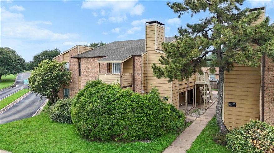 Turnkey fourplex in the established Wedgwood area of SW Fort Worth. Well maintained and professionally managed with 4 units, ALL currently leased for immediate cash flow. Strong rental history with reliable long term tenants who have excellent payment history, are reliable and have taken great care of the property.
Unit mix includes two units with 2 beds and 2 baths and two units with 2 beds and 1 bath. Each unit approx 945 sq ft. Each with two assigned parking spaces, 1 covered and 1 uncovered- Huge tenant perk!
Many improvements have been made since the current owner took possession! Recent updates include full rehab in Unit 6188. Unit 6198 features new electrical panel and water heater in 2026 plus new appliances in Nov 2025. New security cameras have been installed further enhancing the security of the building. Other enhancements include HVAC and plumbing repairs and improvements, property clean up, landscaping, and routine pest control.
Located approx 8 miles from Downtown Fort Worth with easy access to Hulen Mall, public transit, TCU, NAS JRB, and major employment corridors along I-20 and Hulen St. Strong tenant demand in area.
Current rents at or near market, offering stability and future upside. Buyer and buyer agent to verify all info.