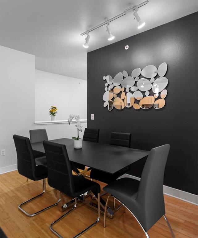 4414 Cedar Springs Road 209
