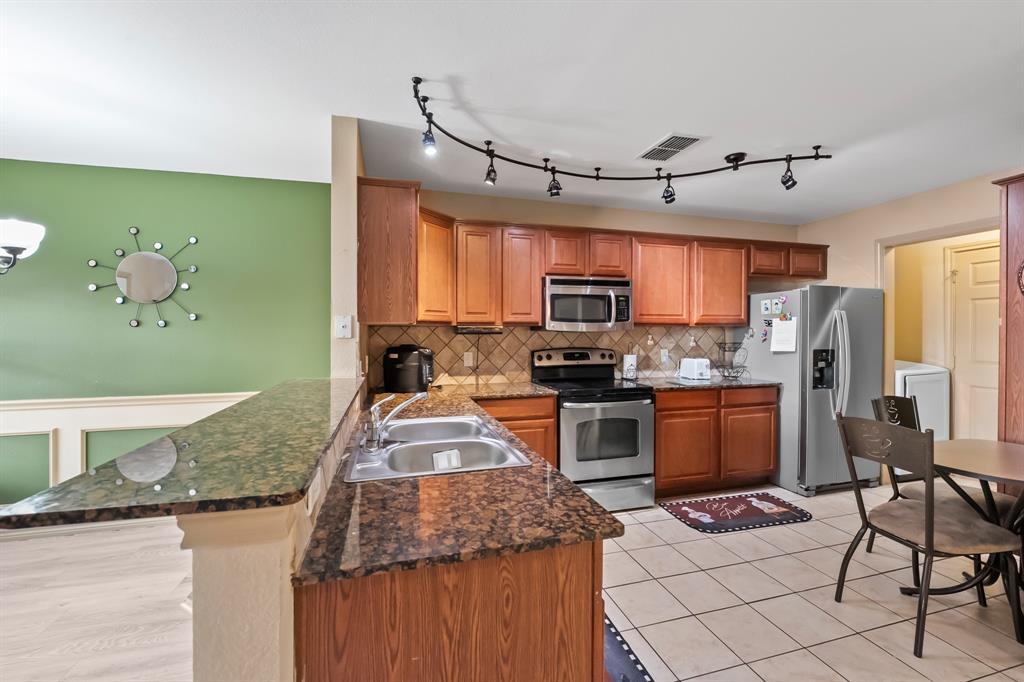 3808 Vista Mar Drive