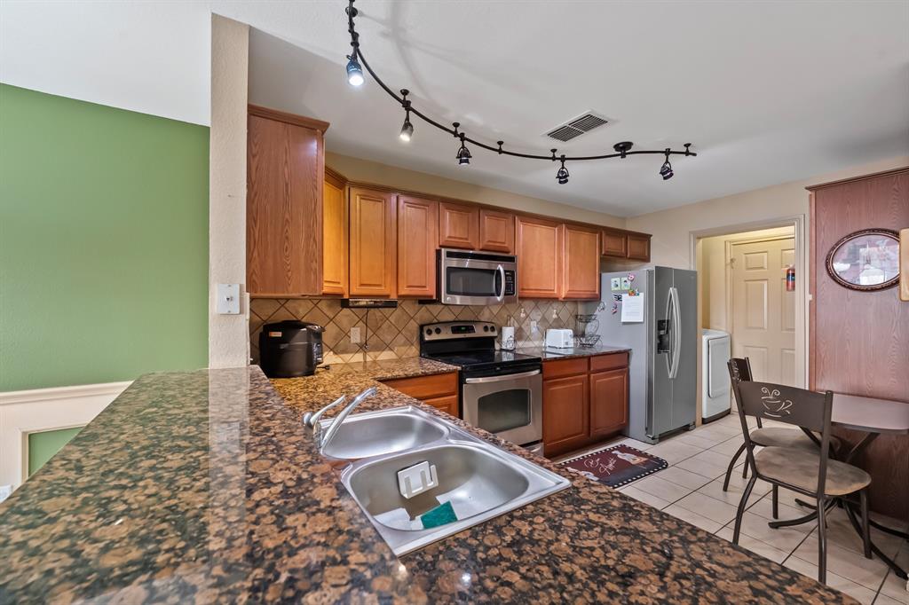 3808 Vista Mar Drive