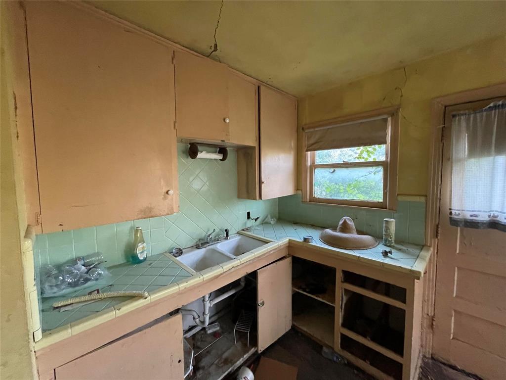 Broadview Acres - Residential