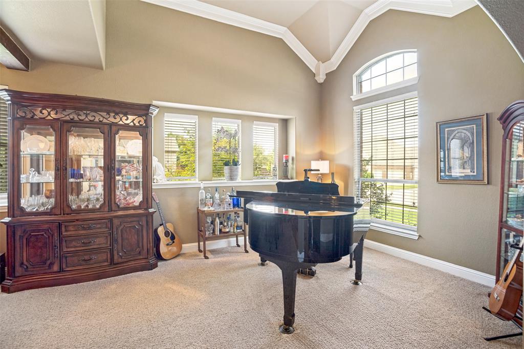 1209 Diamond Leaf Drive